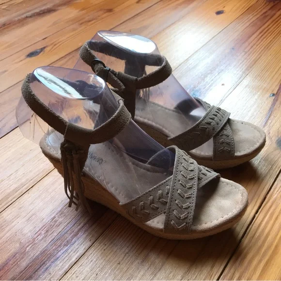 Minnetonka Beige Tan Leather Sandal Wedges, EUC, 7 - Picture 3 of 10
